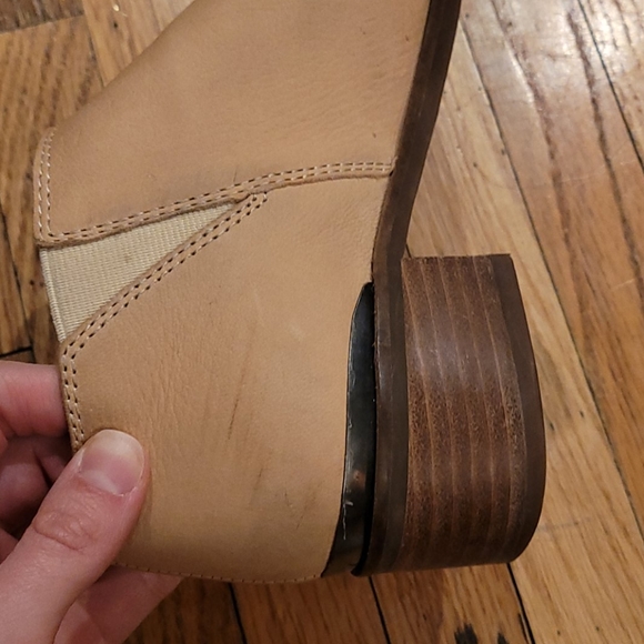Lucky Brand Koben Ankle Bootie - Picture 4 of 12